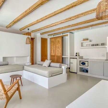 Lil Paros Aprt.2 Апартаменты *